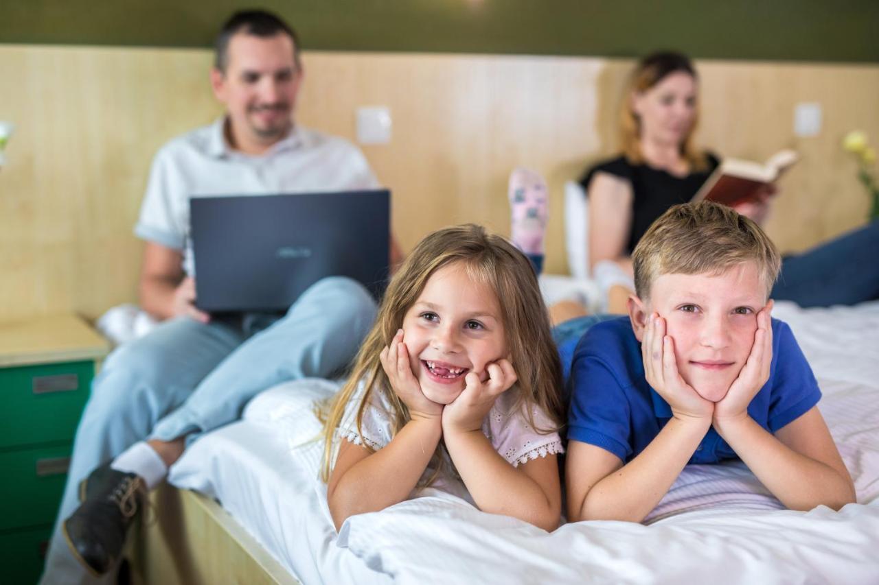 Centrum Konferencyjno Rekreacyjne Molo Hotel Smardzewice Buitenkant foto